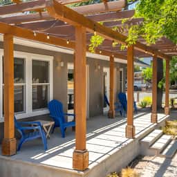 Park and 8th-Just 3 blocks to Downtown Paso!