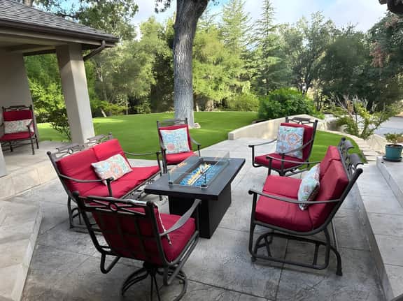 Frontier Oaks: Spacious Templeton Retreat