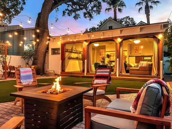 Your Downtown Oasis Getaway: The Paso Palm House