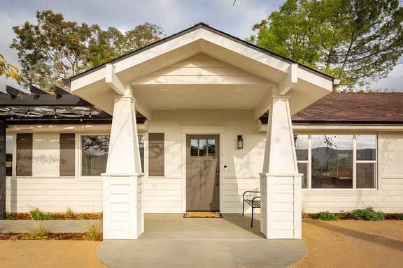 Bella Vista- Paso Wine Country with Vineyard Views